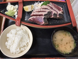 とにかく旨かった、カツオの塩たたき♪