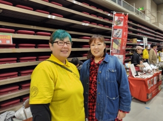 実行委員は2名。来年もやるぞ！（左は鶴巻愛子さん　右は熊野良美さん）