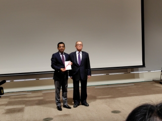 一般社団法人高波龍風記念財団からの寄付をいただく。