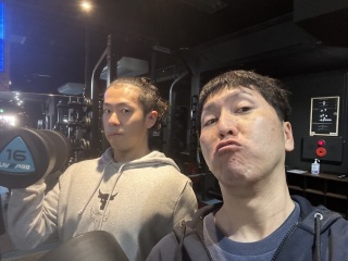 各種ダンベルも取り揃えられています！